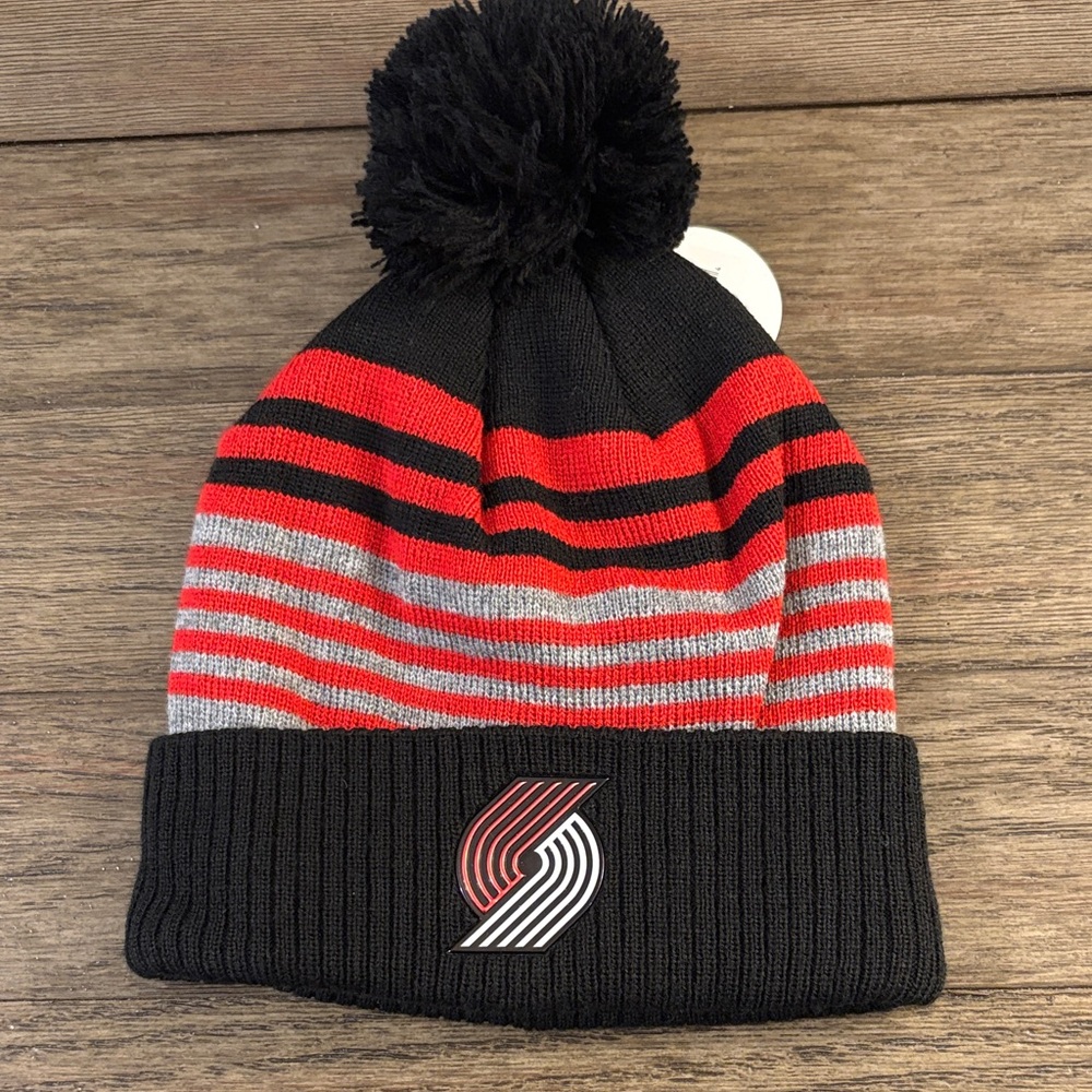 NWT Portland Trailblazers NBA Striped Pom-Pom Winter Fall Beanie Size Adult